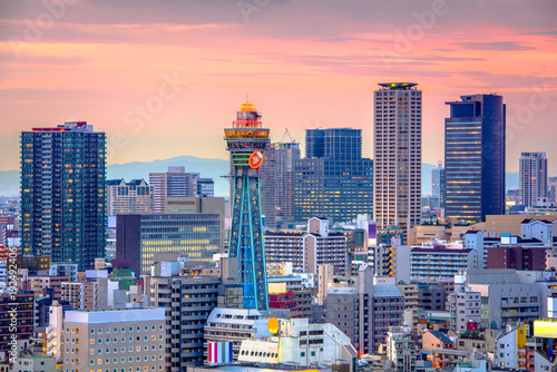 Plakat Osaka, Japonia panoramę miasta nad dzielnicą Shinsekai.