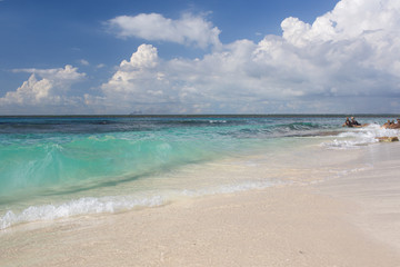 Wall Mural - beautiful seascape and gentle sea wave