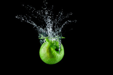 apple in water splash