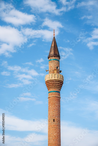 Fotomural Minaret of a mosque in Turkey and blue sky background