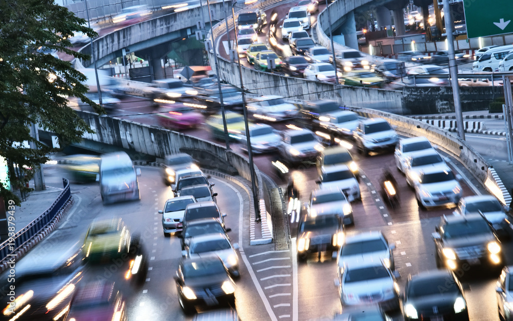 Controlled-access highway in Bangkok during rush hour - obrazy, fototapety, plakaty 