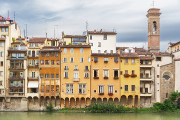 Fototapete - Arno river and historical buildings in Florence, Tuscany, Italy, Europe.