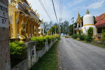 ein buddhistischer Tempel in Thailand in Koh Samui