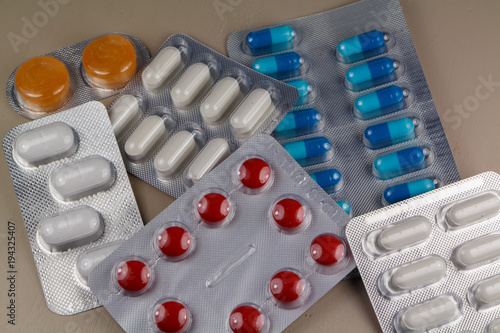 Plaquettes De Medicament Stock Photo Adobe Stock Plaquettes De Medicament Stock Photo Adobe Stock