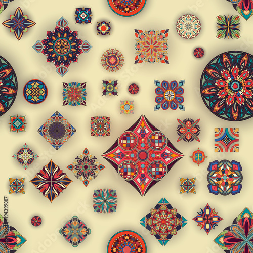 Foto-Lamellenvorhang - Seamless pattern with decorative mandalas. Vintage mandala elements. (von somber)