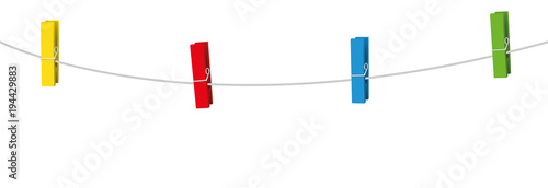 Fotografía Four colored clothes pins on a clothes line rope holding nothing.