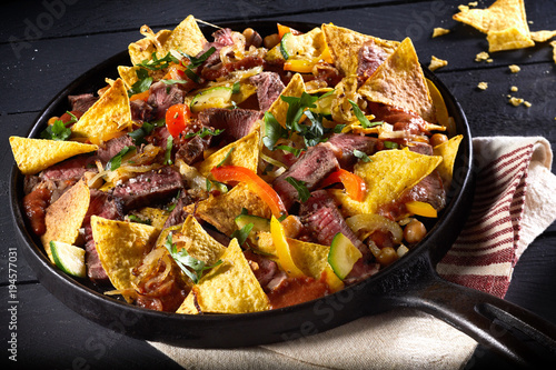 Fotomural Tender spicy beef entrecote steak with nachos