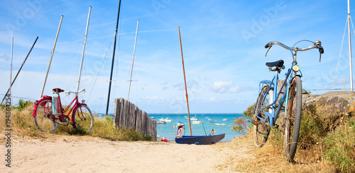 France > Bretagne > Plage > Vélo en bord de mer Obraz na płótnie