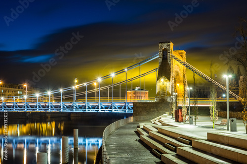  Fototapeta most Grunwaldzki   most-grunwaldzki-nad-odra-w-nocy-we-wroclawiu-na-slasku