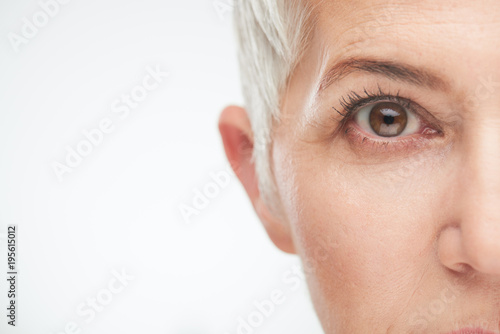 Fotografia Close up of senir woman eye.