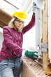 © epiximages - woman_working_loft_helmet_20_12_2017