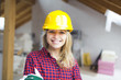 © epiximages - woman_working_loft_helmet_20_12_2017
