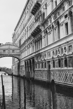 Bridge Of Sighs And Doge's Palace In Venice
