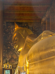 Wall Mural - Reclining Bhudda Wat Pho in Bangkok