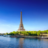 Fototapeta Paryż - View of Paris with Eiffel tower