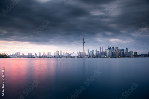 Stampe Modern buildings in Toronto city skyline at night, Ontario, canada
