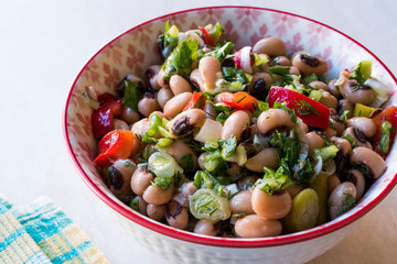 Kidney Bean Salad with Tomatoes, Parsley and Dill / Borulce Salatasi / Salata.