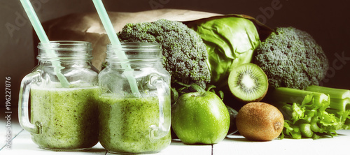 Fotomural smoothies with vegetables. sports nutrition