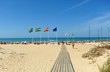 Pasarela en la playa de Costa Ballena, Costa de la Luz, Cádiz, España