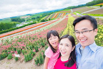 family selfie happily