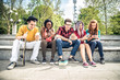 © oneinchpunch - Friends with smartphones
