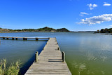 Fototapeta Pomosty - Parcours de promenade sur le lac de Peyriac de Mer