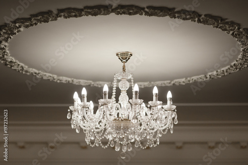 Cuadros en Lienzo Photo of vintage crystal chandelier in the restaurant.