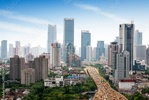 Valokuva Shanghai skyline and cityscape at sunset