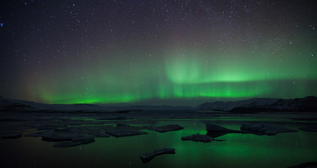 Wall Mural - aurora boreale in islanda