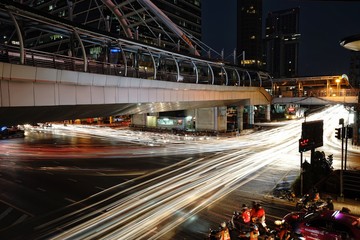 Canvas Print - The cars are running through the hands.