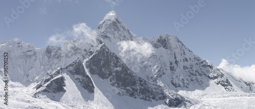 Dekoracja na wymiar  szczyt-ama-dablam-w-himalajach