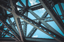 Bridge Frame Closeup