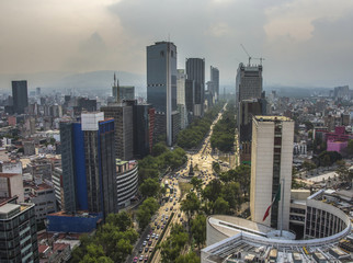 Fototapete - Skyline in Mexico City, Reforma aerial view at sunset time