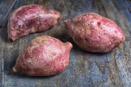 Fotografía closeup of red sweet potato variety in South America