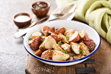 Roasted potatoes with herbs