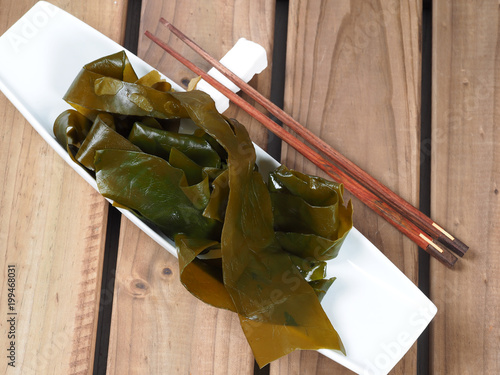seaweed used in japanese cuisine