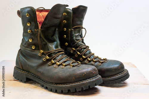 vintage leather hiking boots