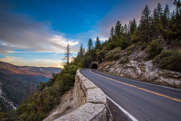 road through the mountain at yosemite 