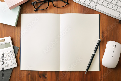 Fotomural 白紙ノート ビジネスイメージ White note. Business desk concept.
