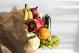 Fototapeta Fototapety do kuchni - Warzywa i owoce w torbie