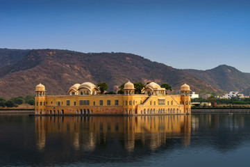Fototapete - Jal Mahal, The water palace in Jaipur, Rajasthan, India.