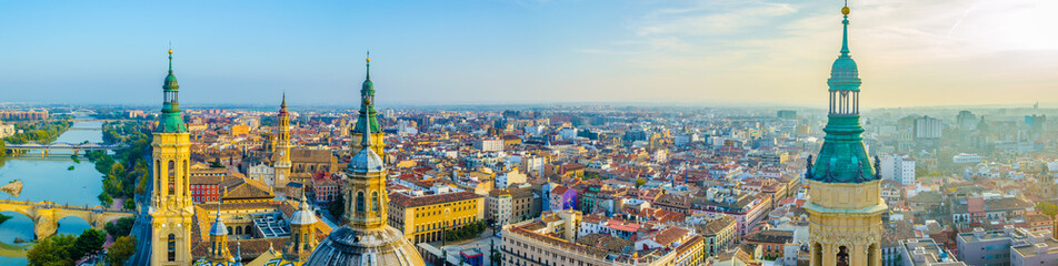 Wall Mural - Aerial view Zaragoza dominated by the basilica de nuestra senora de pilar, Spain