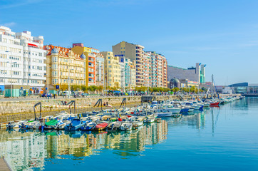 Canvas Print - View of marina in the spanish city santander