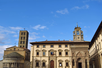 Wall Mural - View of Arezzo taken from Piazza Grande - Arezzo - Tuscany - Italy