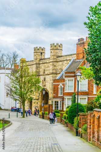Fotografia Exchequer gate in Lincoln, England