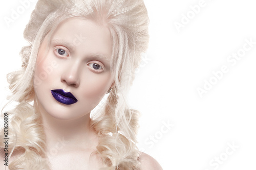 Beauty Charming Albino Girl White Hair Eyebrows Eyelashes Pale