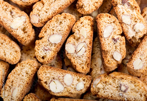 Fotomural italian cantuccini cookies as background