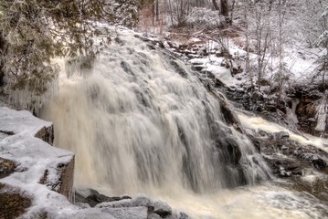 Wall Mural - Chester Park is a City Park in Duluth, Minnesota during Winter