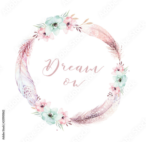 obramowanie-z-roslin-i-pior-w-pastelowych-barwach-z-napisem-dream-on