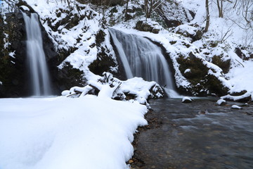 Wall Mural - 冬の十二滝　Winter waterfall 